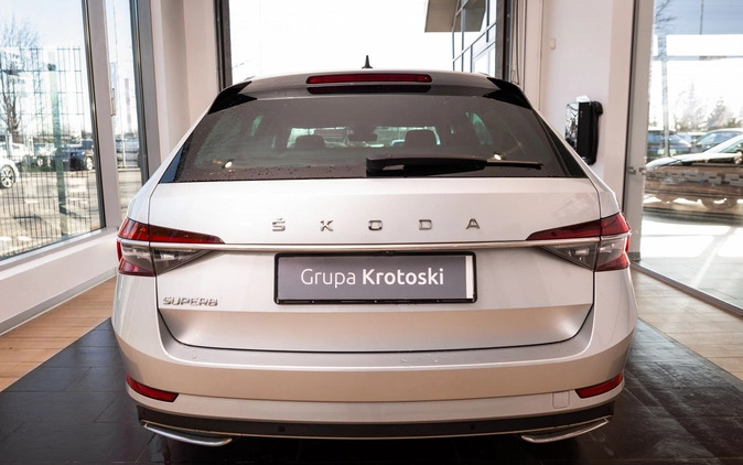 Skoda Superb cena 124500 przebieg: 101701, rok produkcji 2019 z Łódź małe 781